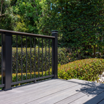 Impression Rail Express, Drink Rail (Black) Decking Legacy Collection (Ashwood)